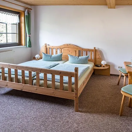 Am Roten Hammer Hotel *